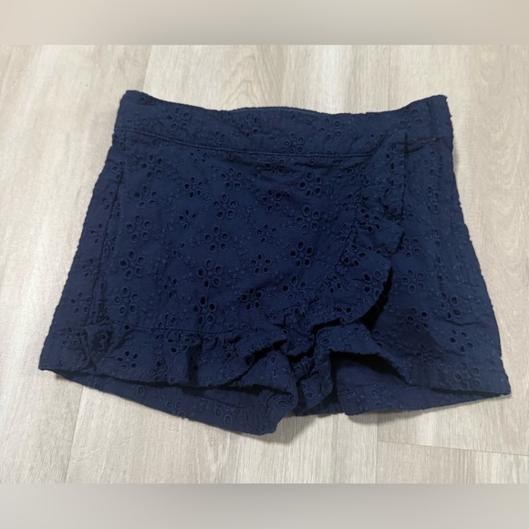 Janie and Jack eyelet skort. Ruffle hem. Indigo blue.2 T - Picture 5 of 5